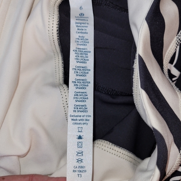 Lululemon Athletica Capri Athletic Leggings - Picture 13 of 13